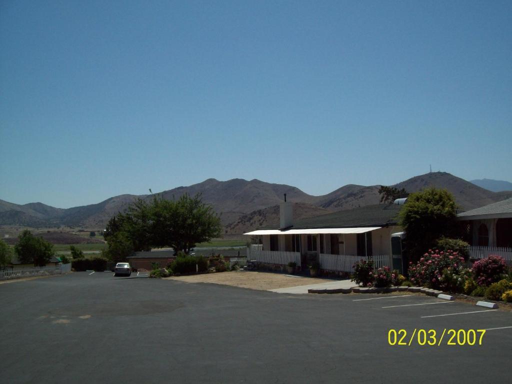 Lakeshore Lodge Wofford Heights Exterior photo